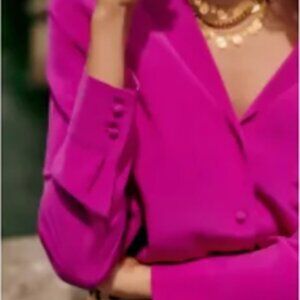 Sézane Chemise Florence — Fuchsia (Size 40) A vibrant, feminine Sézane classic.